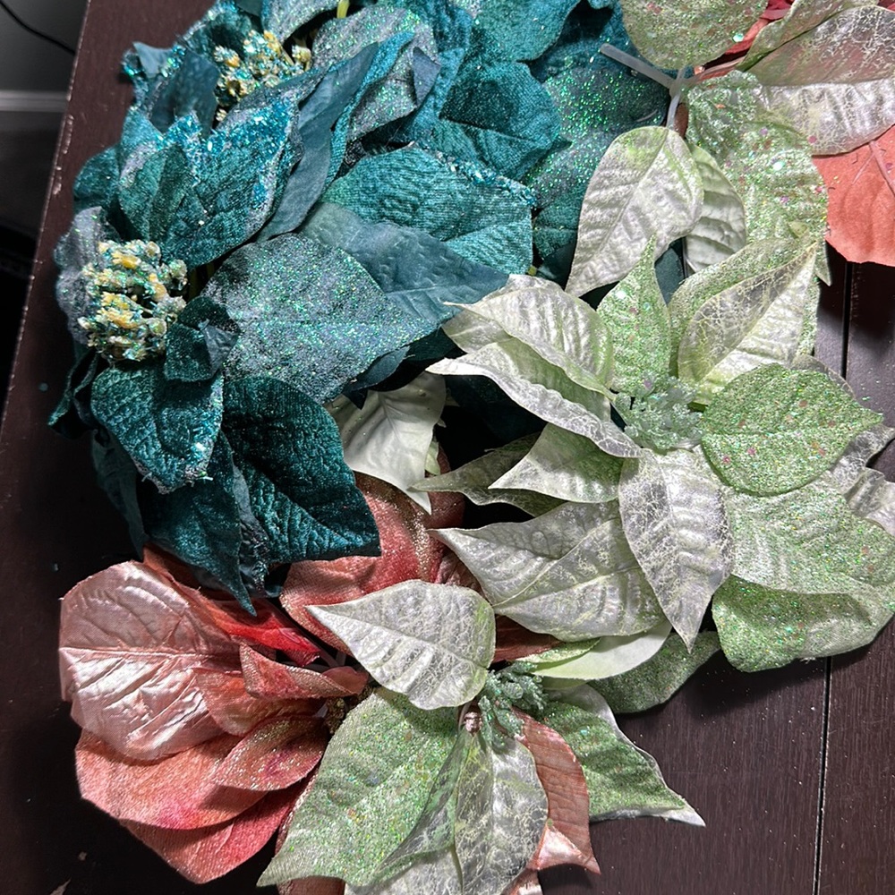☀️3/$20 Poinsettias Fake Flowers.